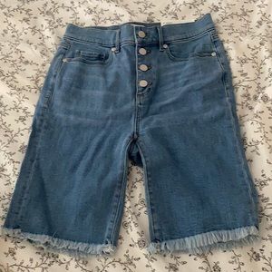 Loft Outlet 9” Shorts